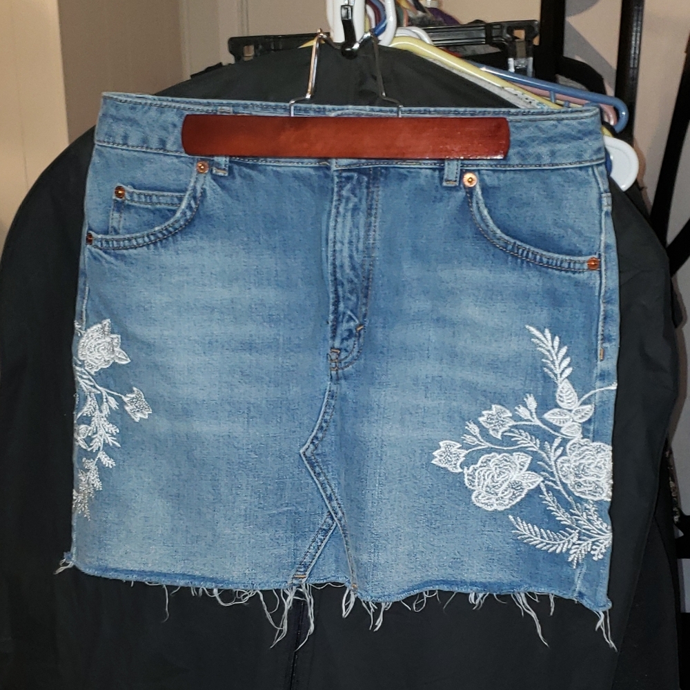 Jean skirt w lace